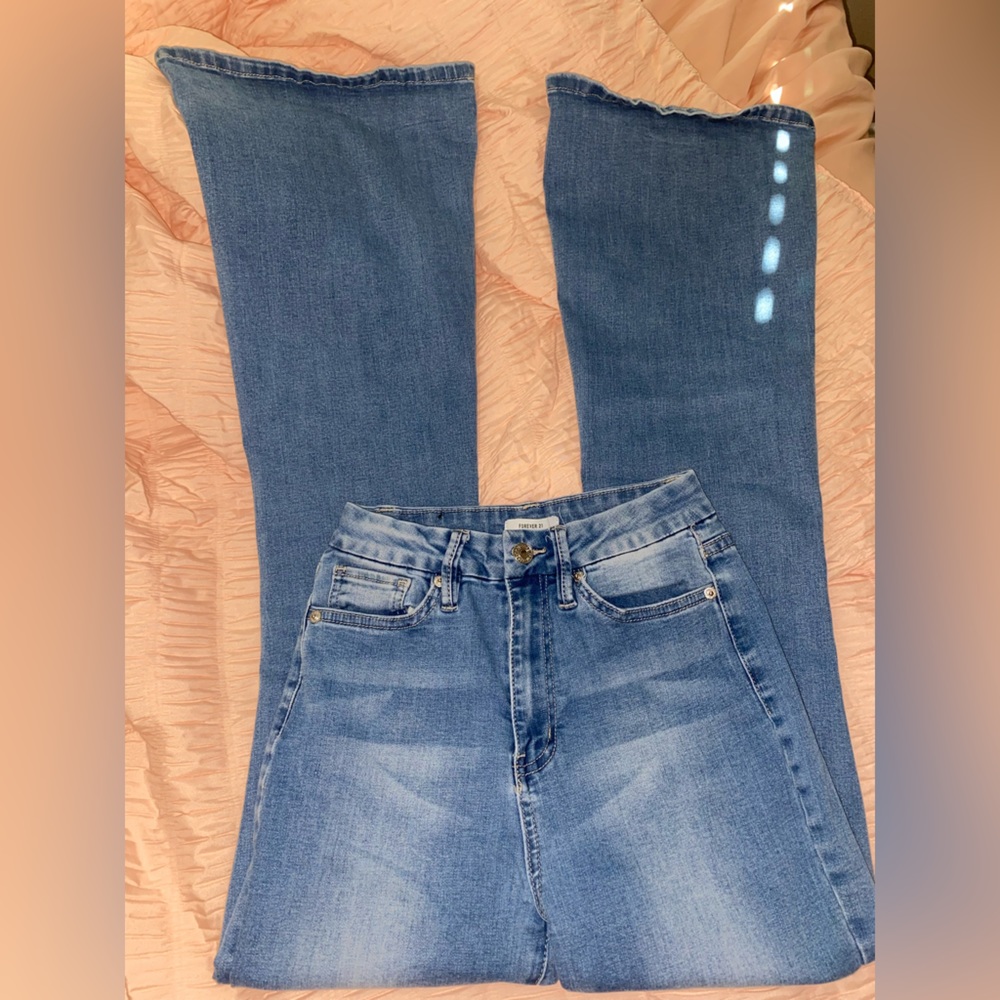 Forever 21, size 27, worn once, good shape, tight fitting